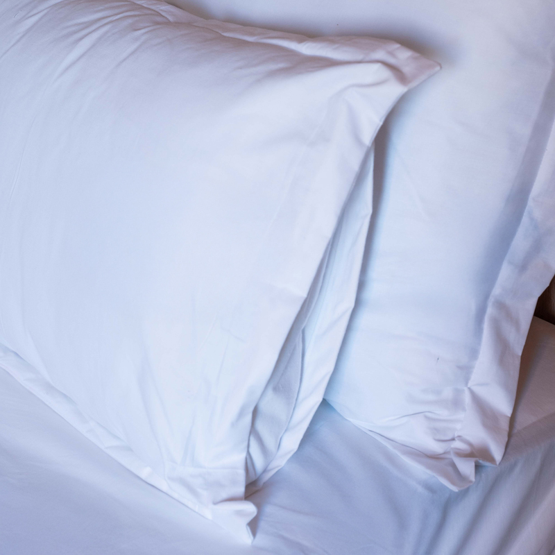 Bed Linen - Complete Set - Image 2